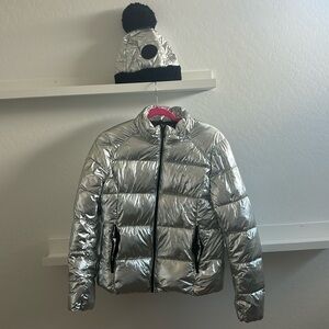 Marc New York puffer coat. Shiny silver with matching beanie. Size small